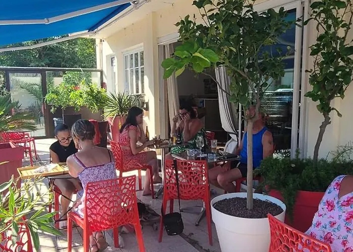 فندق L'etoile لو غراو دو روا