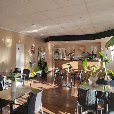 L'etoile Hotel